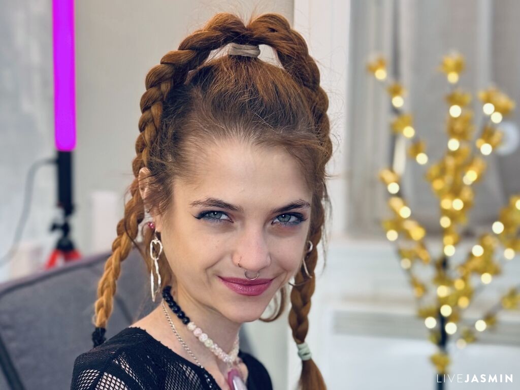 KittyRaine live chat profile