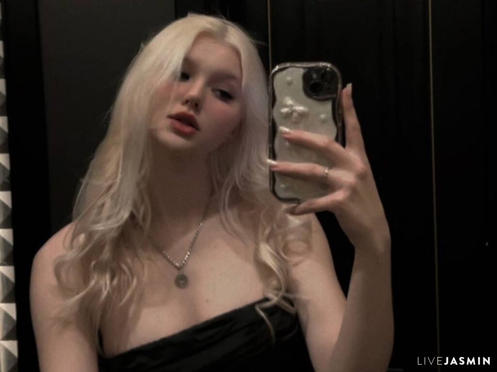 LashayBernon LiveJasmin model profile