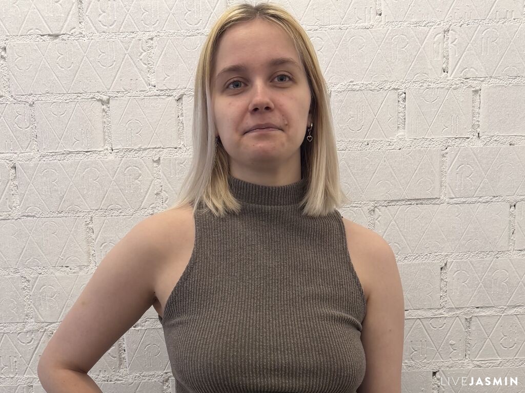 Cam girl profile image for LatrishaSoprych