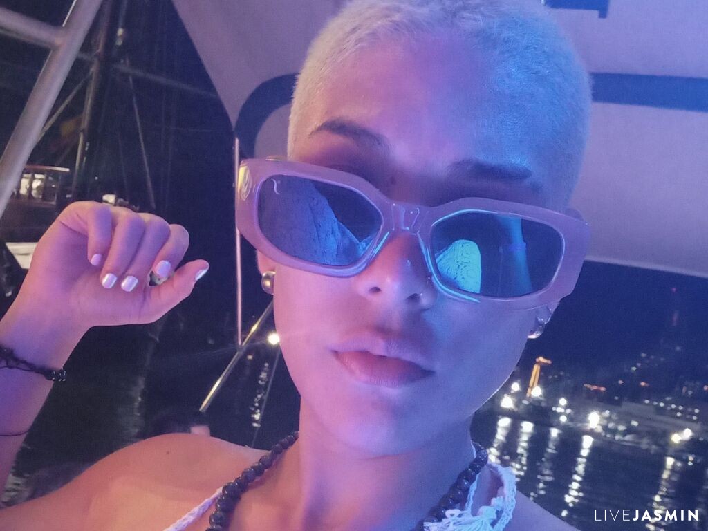 Profile photo for LauraaRosee