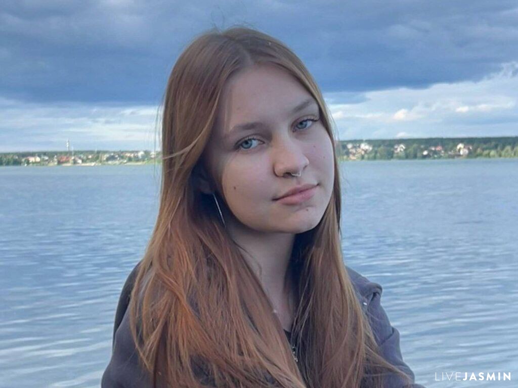 Browse LeaDeeg live chat profile