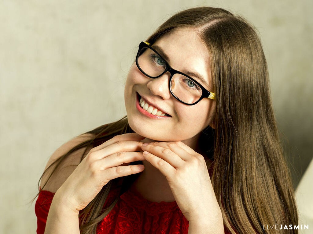 LettyThomson LiveJasmin cam profile