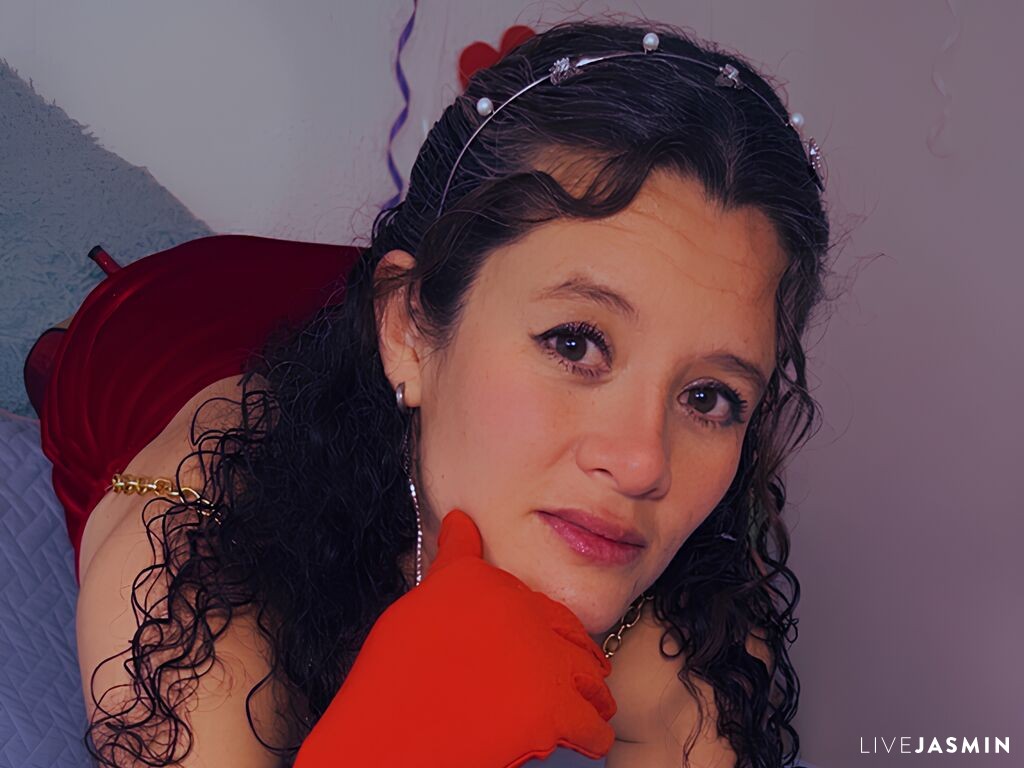 LiaLizart profile in Live 45 Year Old Cam Girls