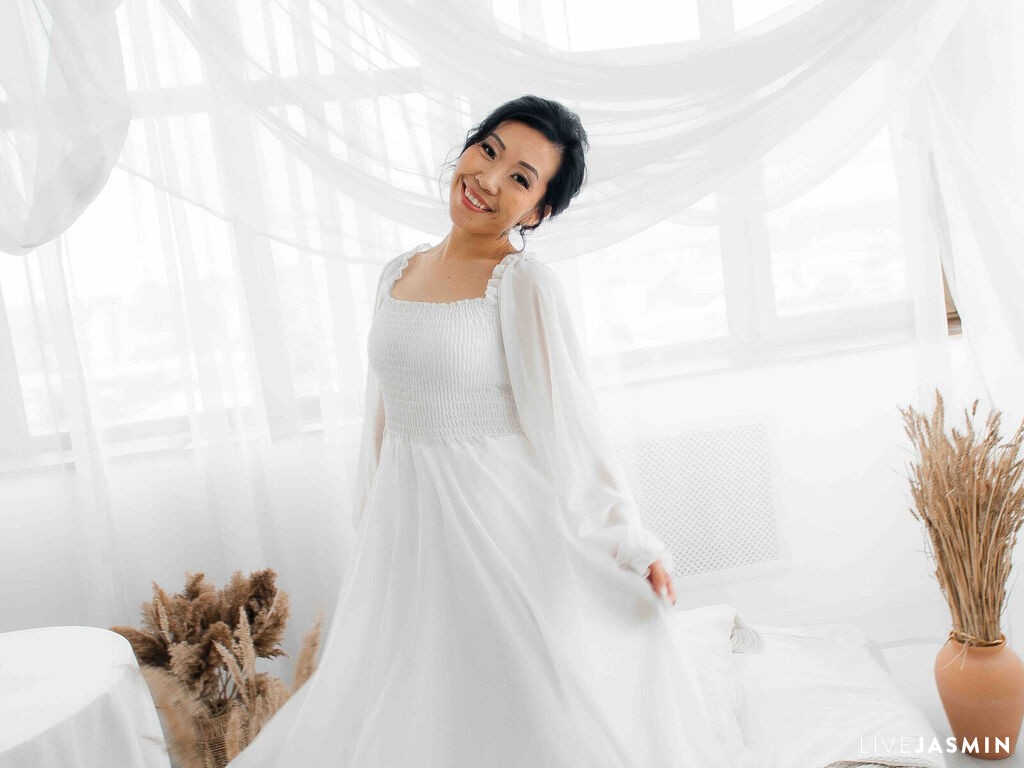 Profile photo for LiaPak