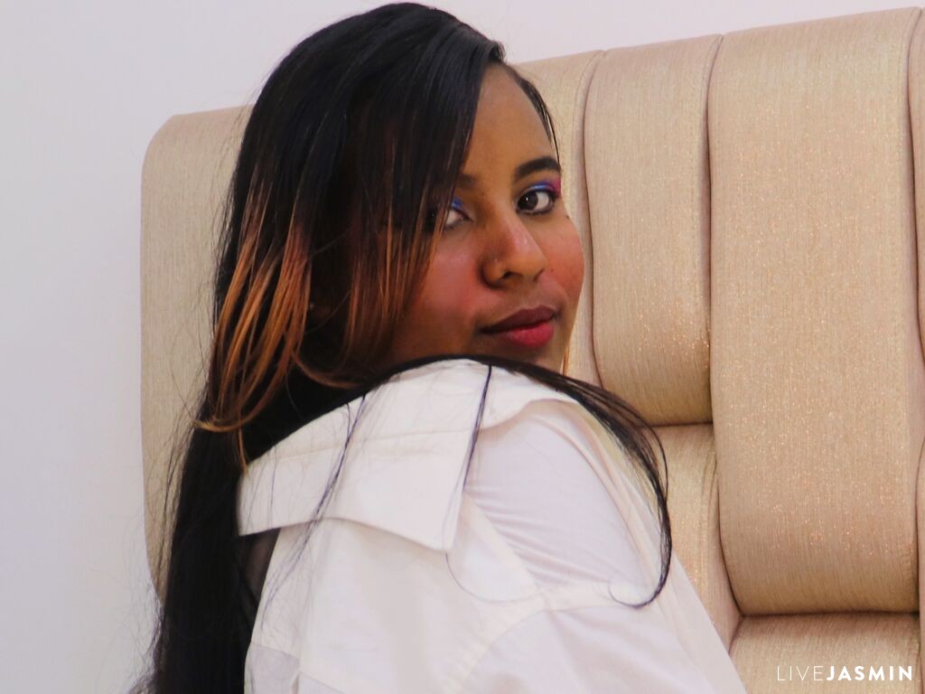 LiliLopez LiveJasmin model profile