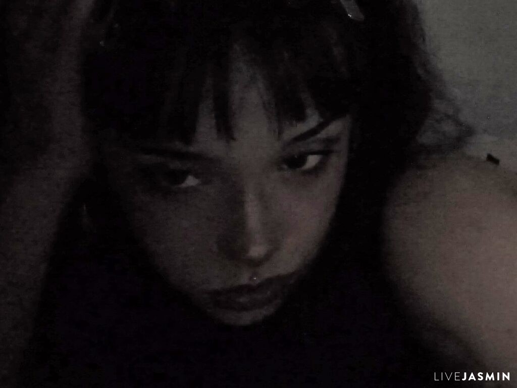 LilieRebecca live cam girl profile