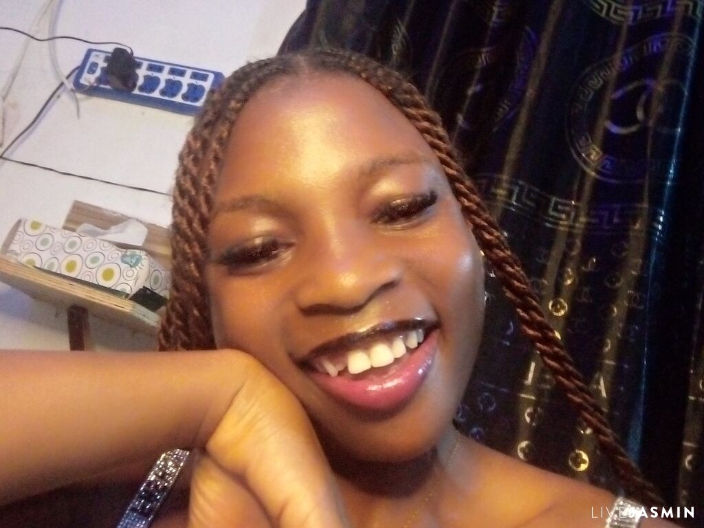 View LilyStorn live cam profile