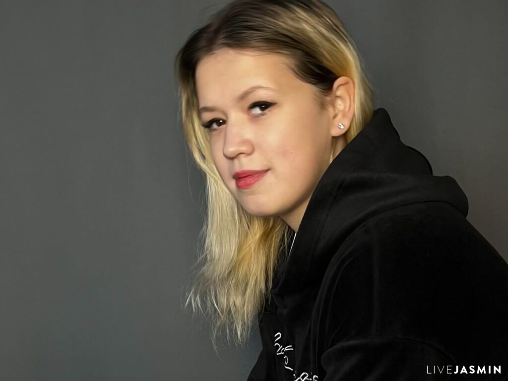 LinMontaya LiveJasmin cam profile image