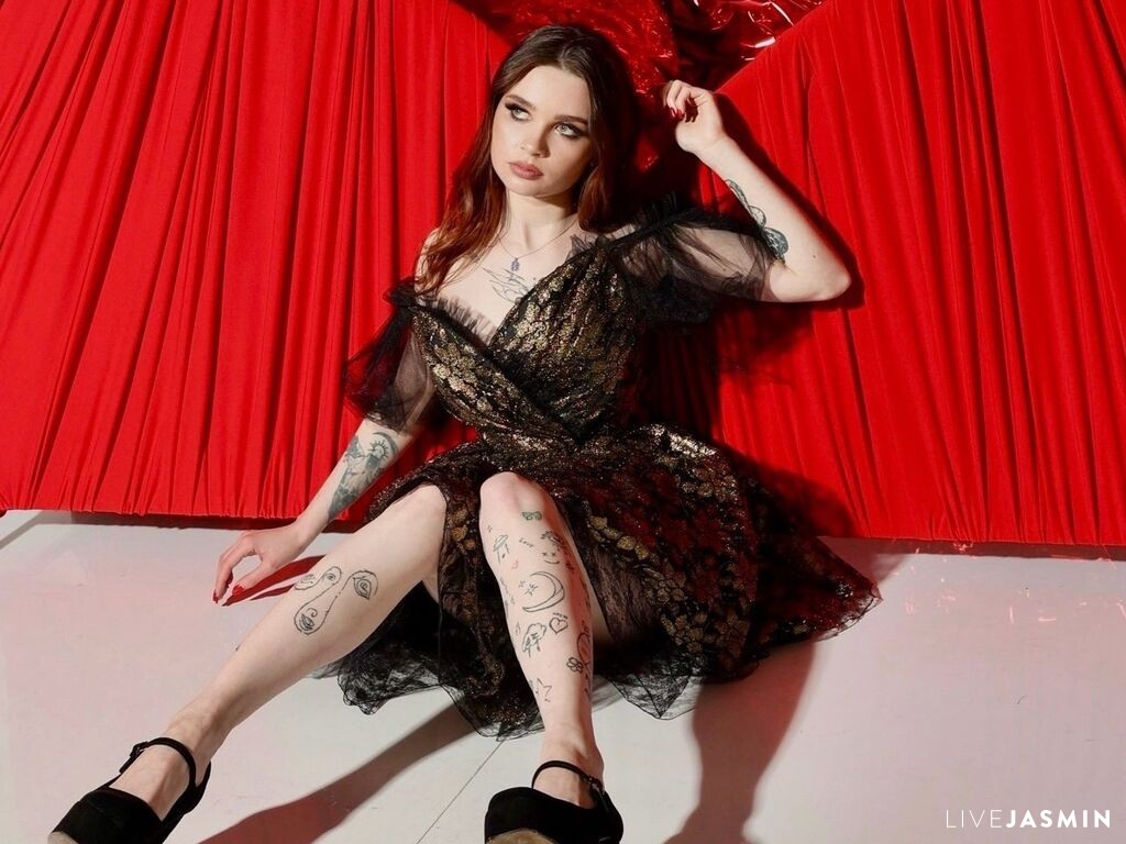 Cam girl profile image for LissyRivera