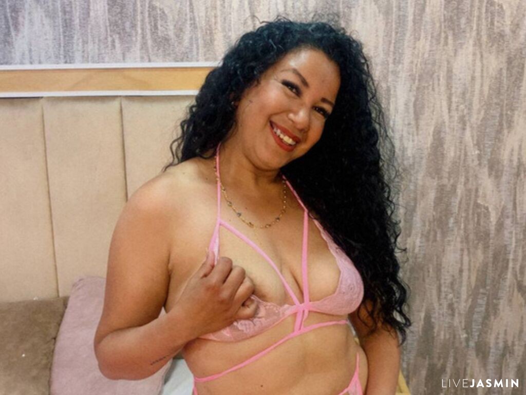 Profile photo for LizFlores