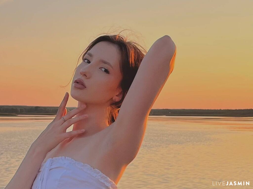 Cam girl profile image for LoisOsden