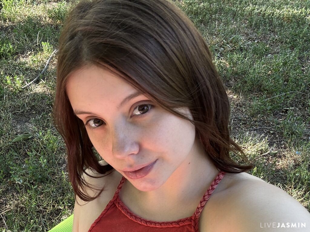 Cam girl profile image for LolliSoft