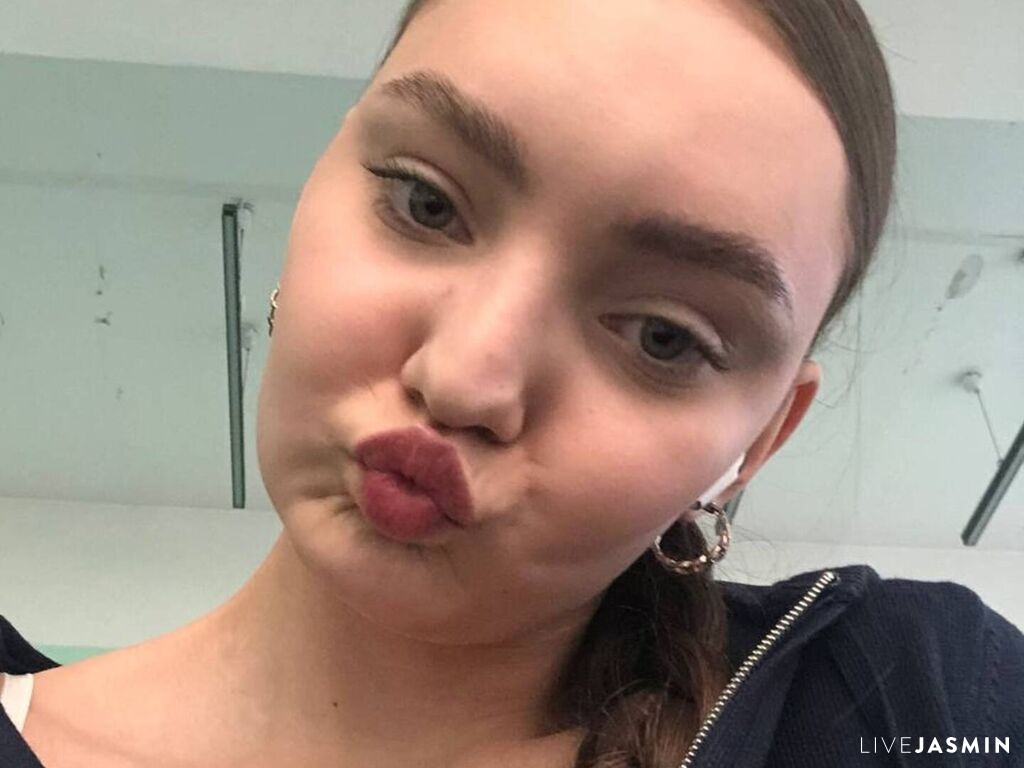 Profile photo for LourdesFronk
