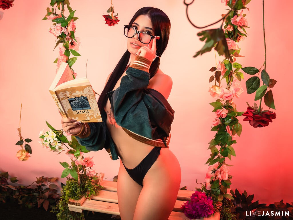 Profile photo for LucyEngel
