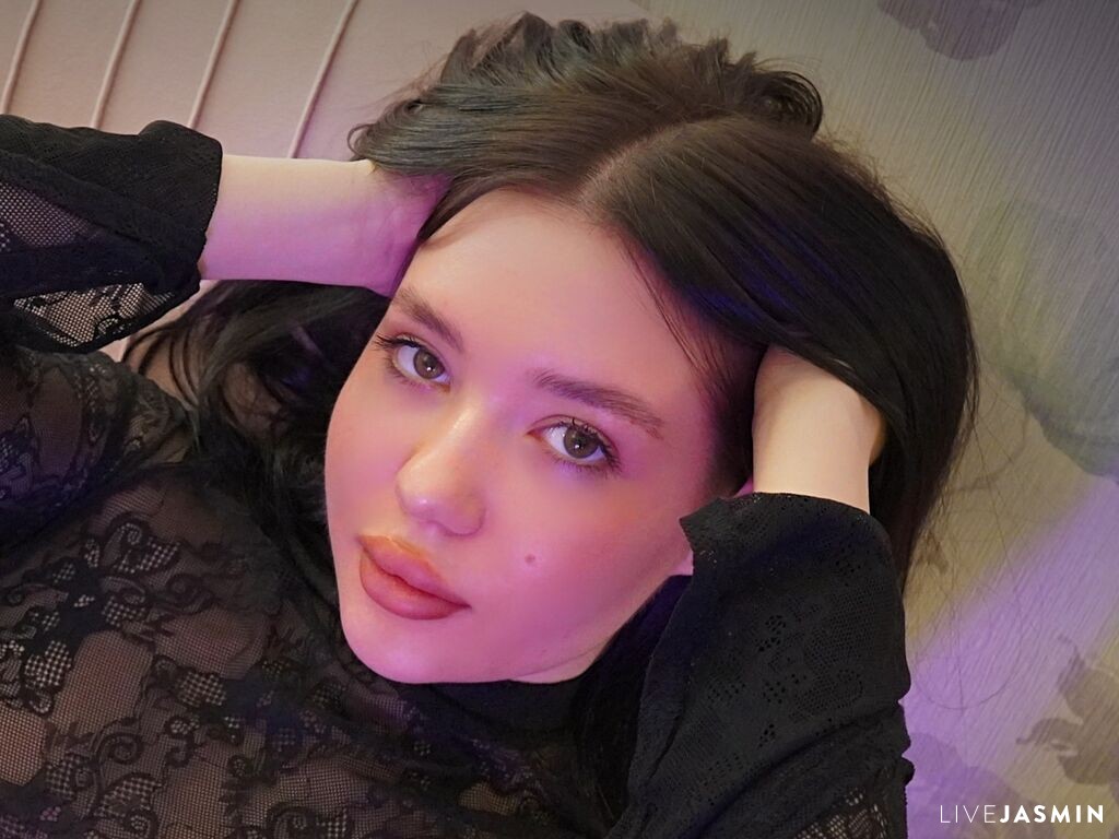 Profile photo for LuluDiamonds