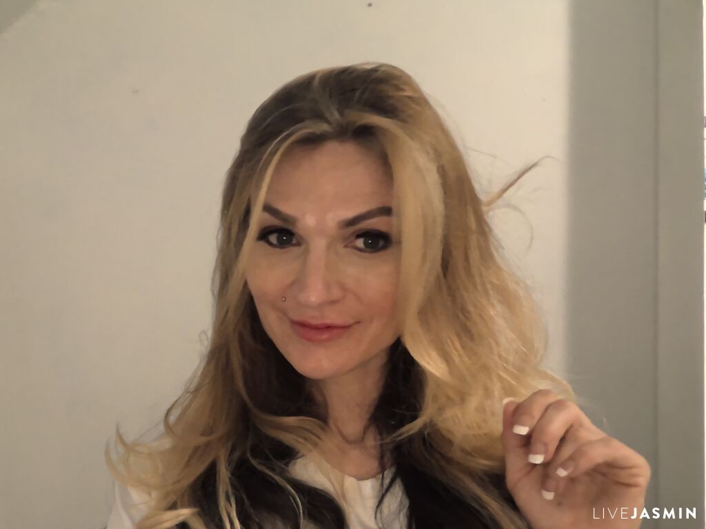 MadisonCecily LiveJasmin cam profile image