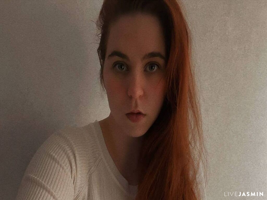 View MariaAstor live cam profile