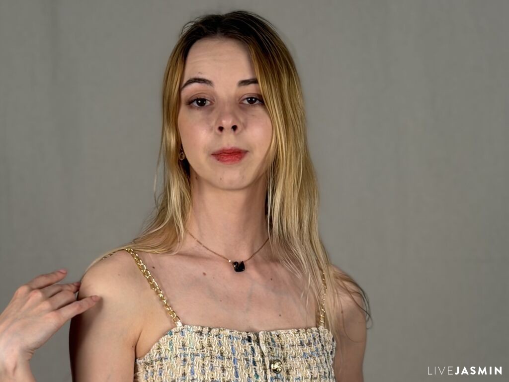 View MarieWard live cam profile