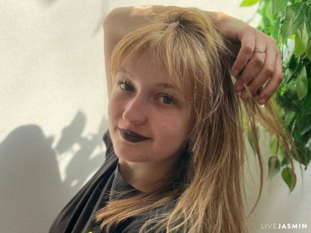 View MarryMartins live cam profile