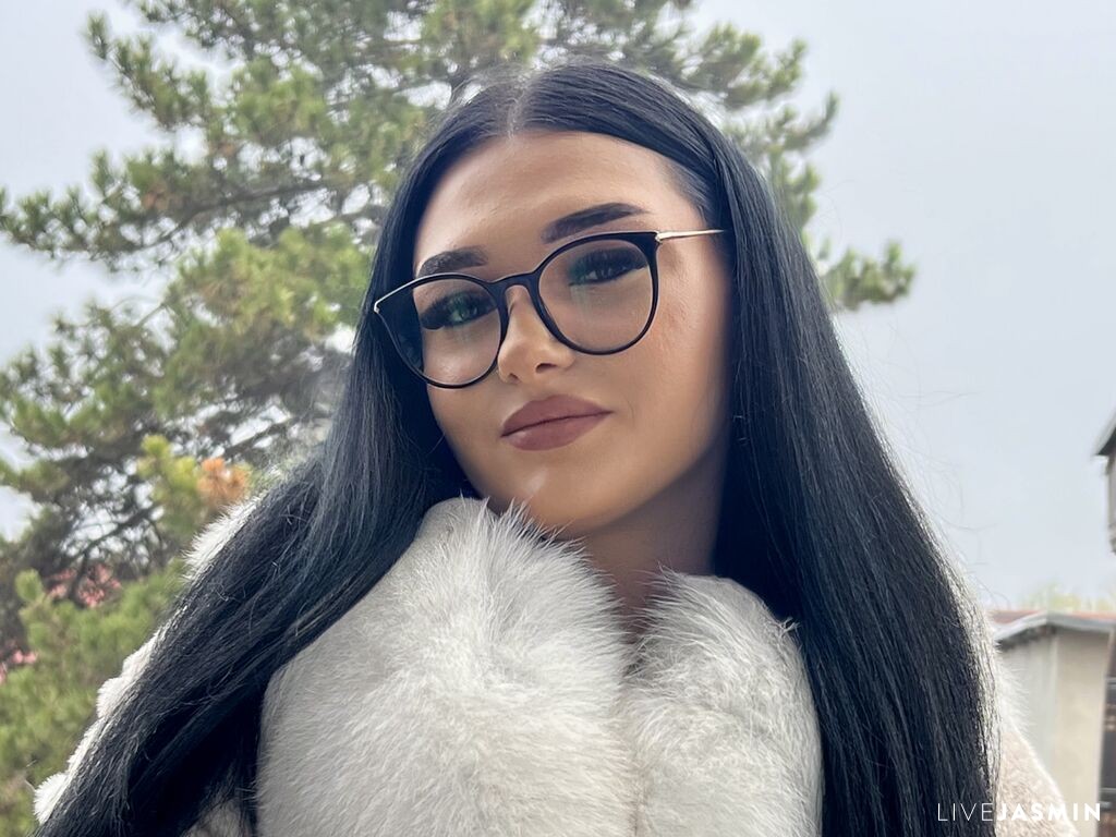 MayaVyxen LiveJasmin cam profile image