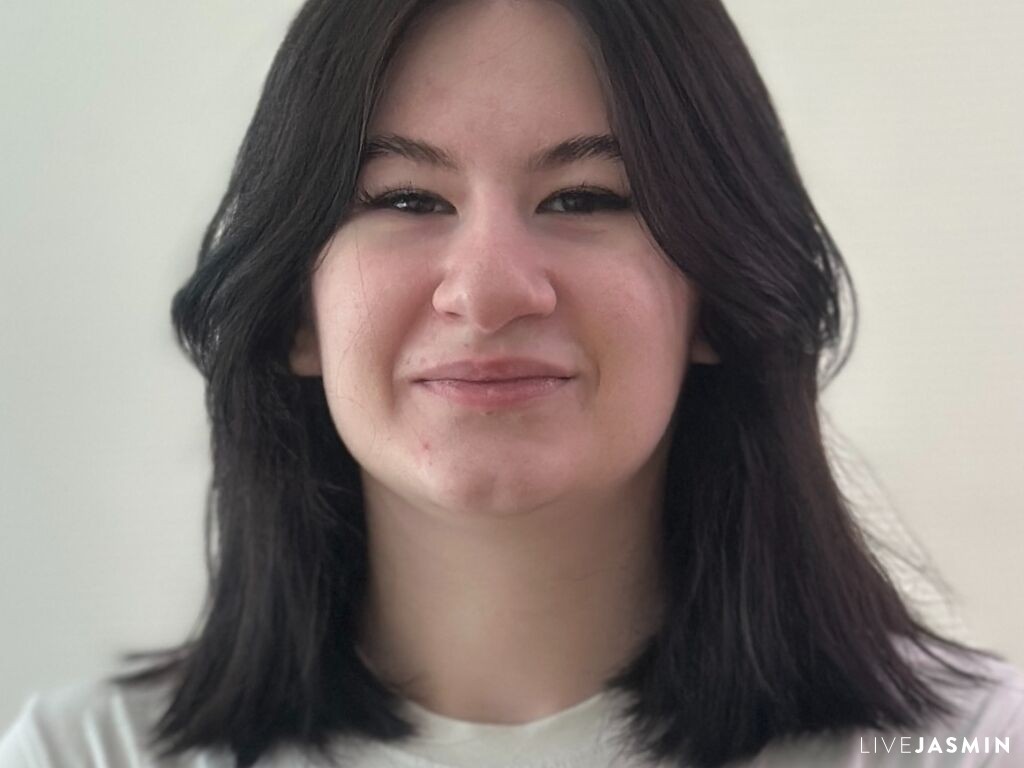 MaymeSoptick model profile and live status
