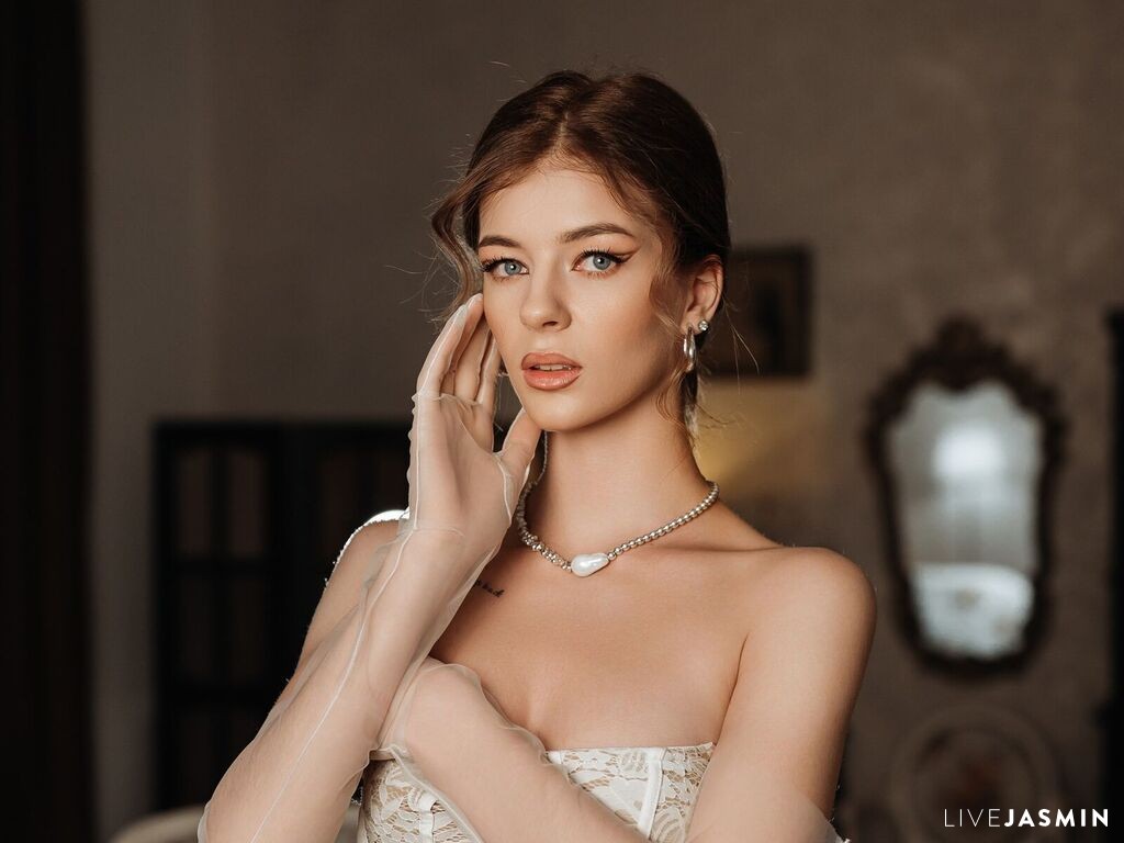 MeganMouris LiveJasmin model profile
