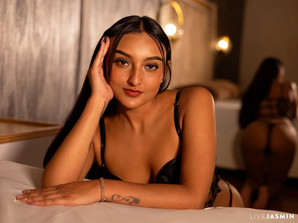 Browse MelodyBetancourt live chat profile