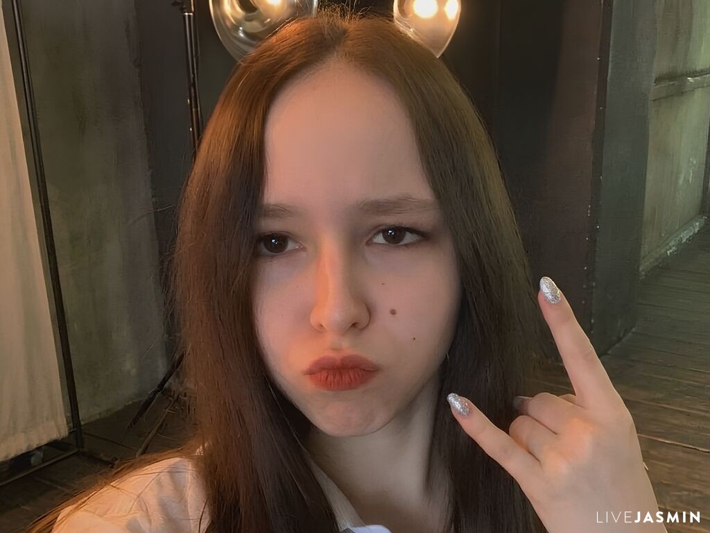 MiaChelbe LiveJasmin cam profile image