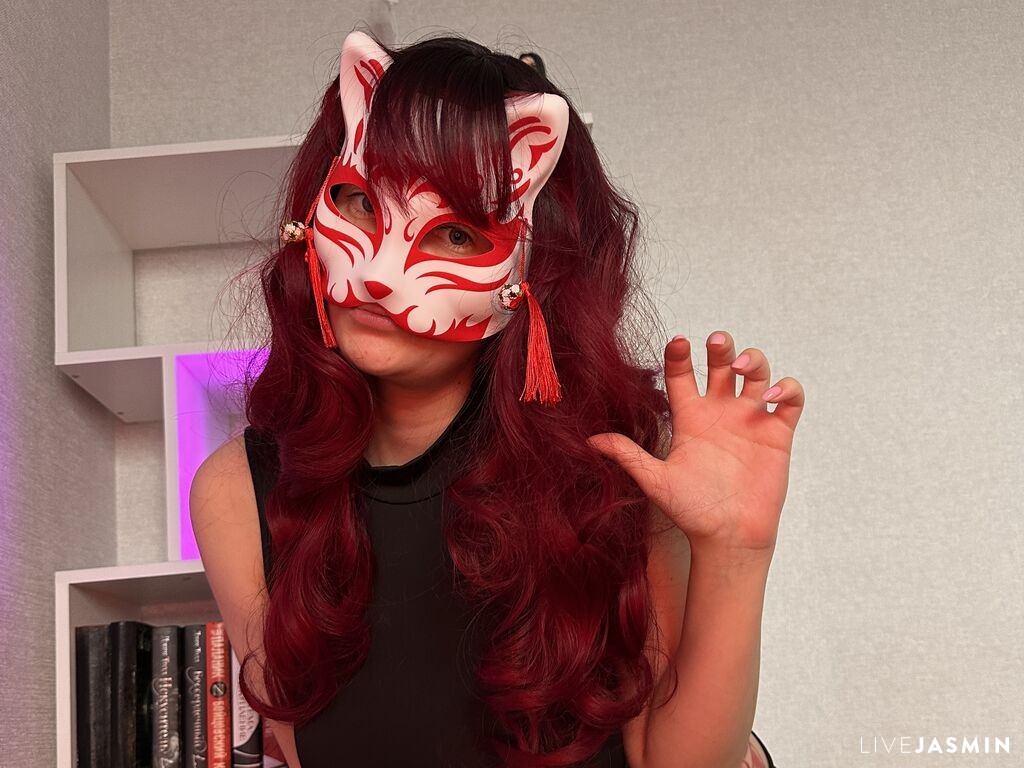 MikkoKitsune LiveJasmin model profile