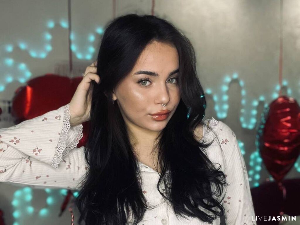 Cam girl profile image for MillyRache