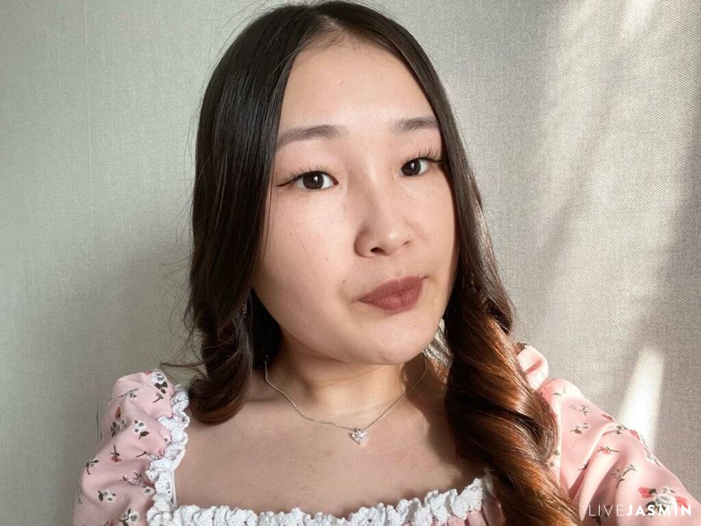 MinaKimm LiveJasmin model profile