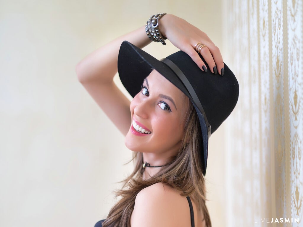 MontseFerrera LiveJasmin cam profile image