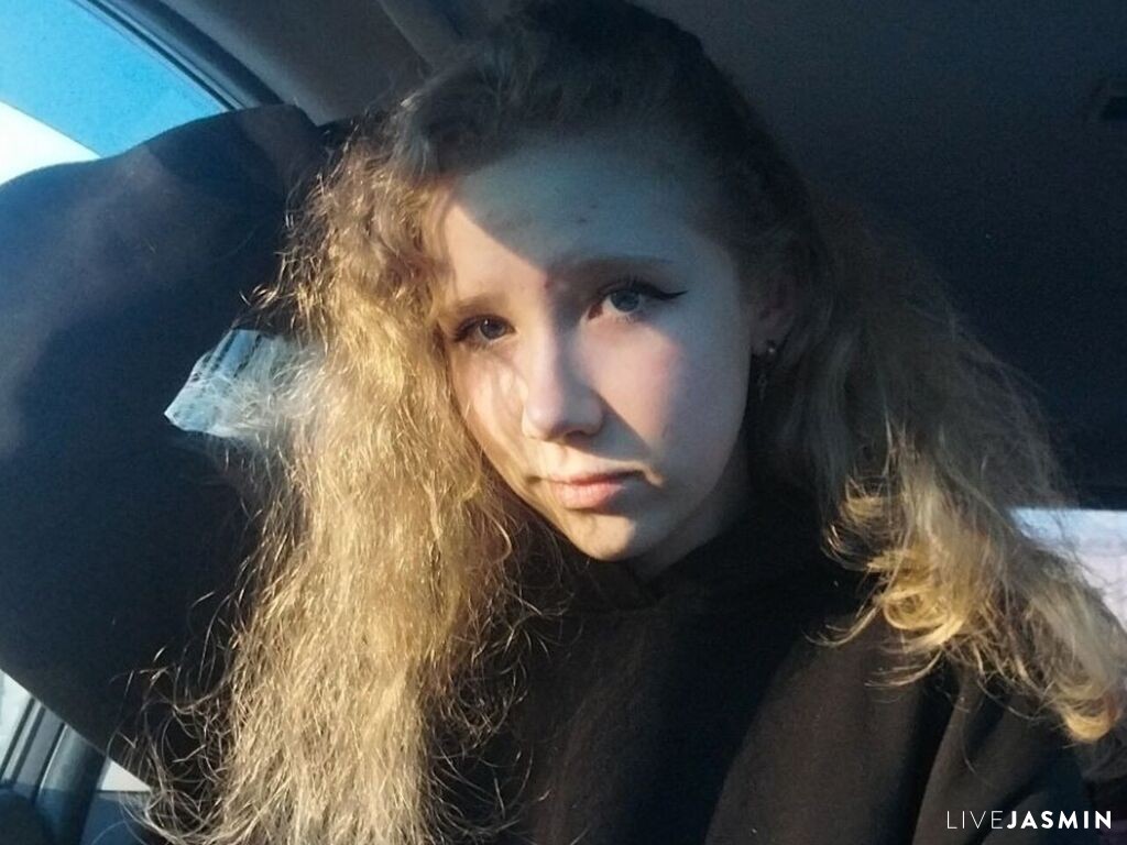 Featured LiveJasmin cam girl profile: NancyLindemann