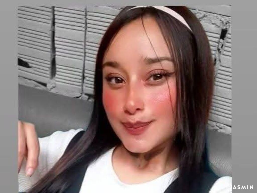 Cam girl profile image for NatalieDurand