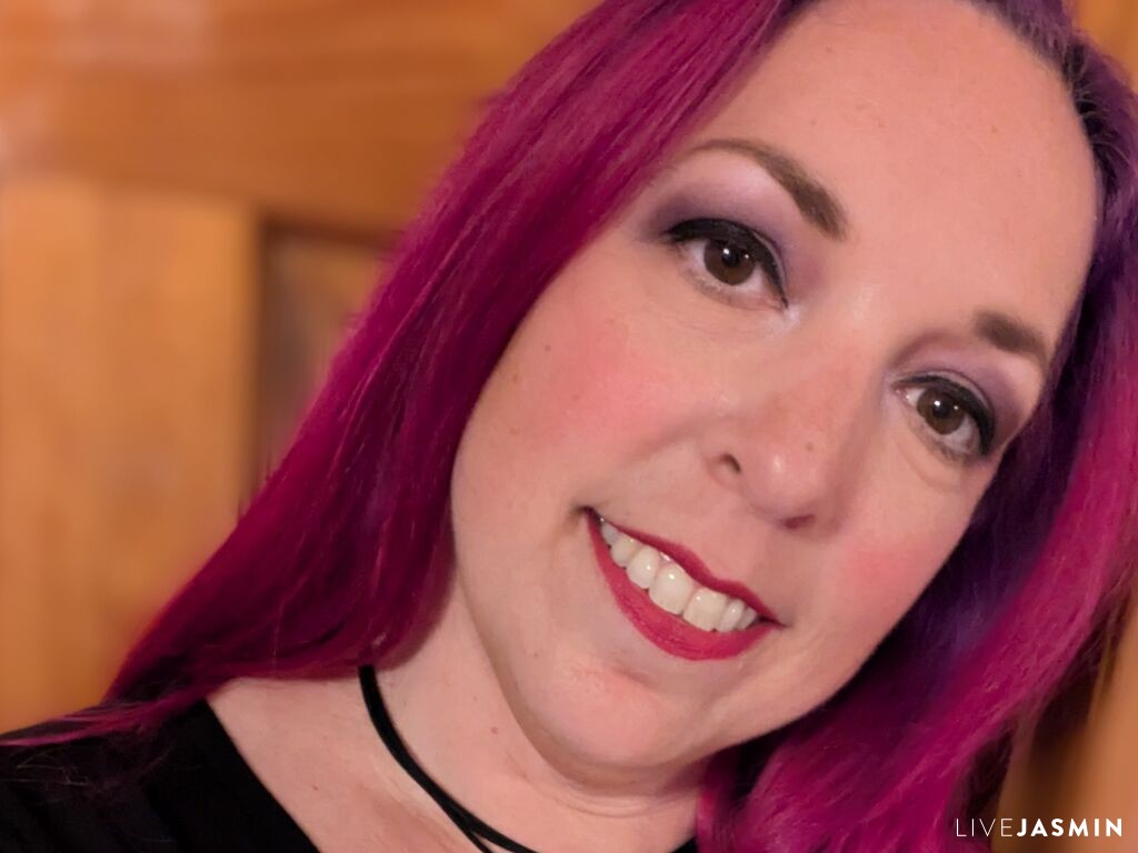 NeonMarie LiveJasmin model profile