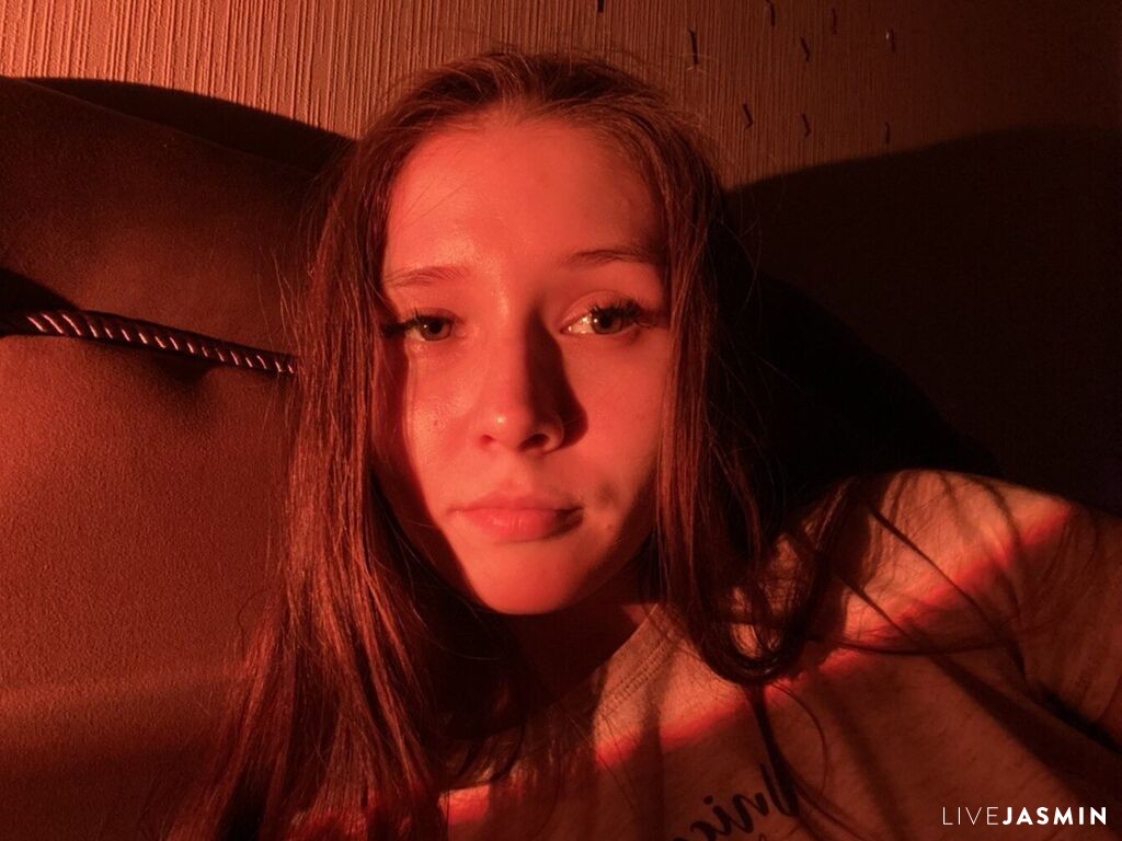 Cam girl profile image for NguyetBuchetto