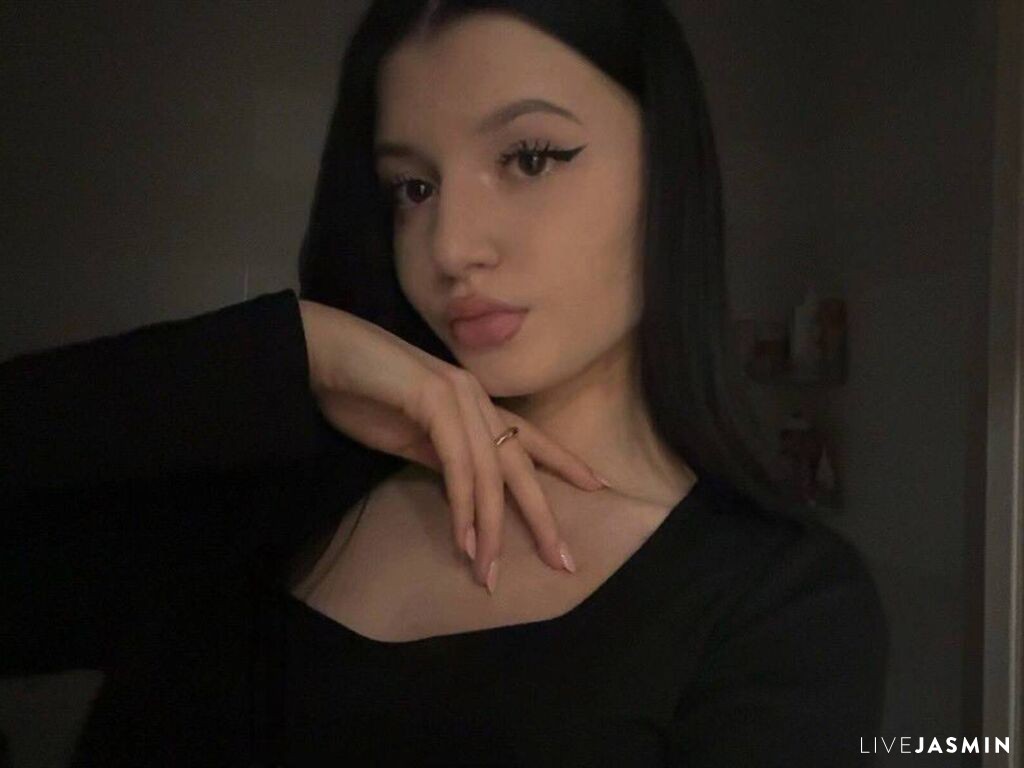 Profile photo for OliveViereck