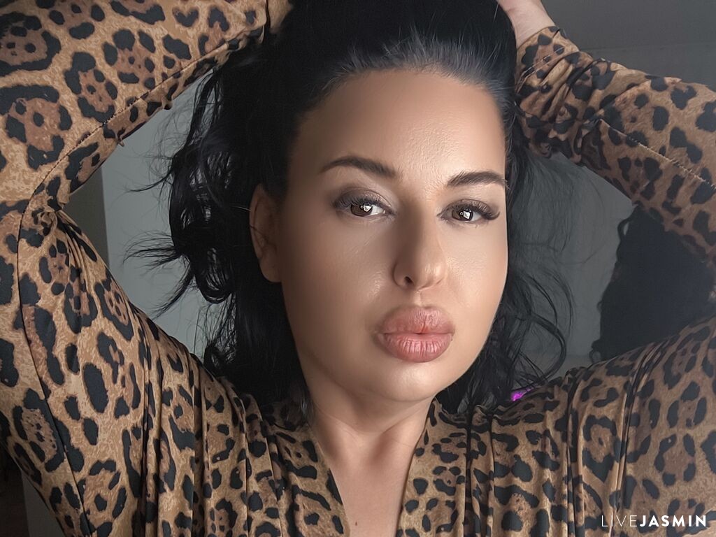 OliviaThea LiveJasmin model profile
