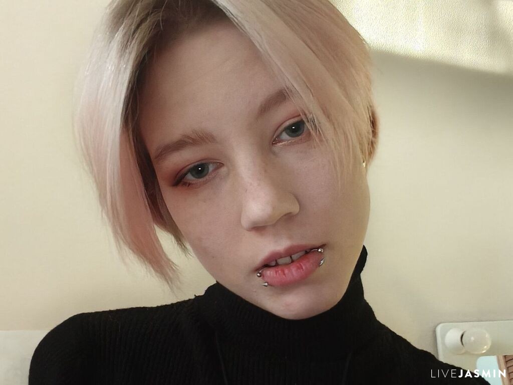 PolleMolle LiveJasmin model profile