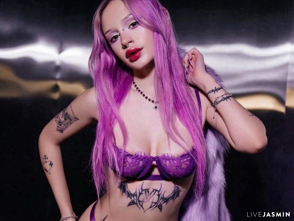 Profile photo for PurpleLili
