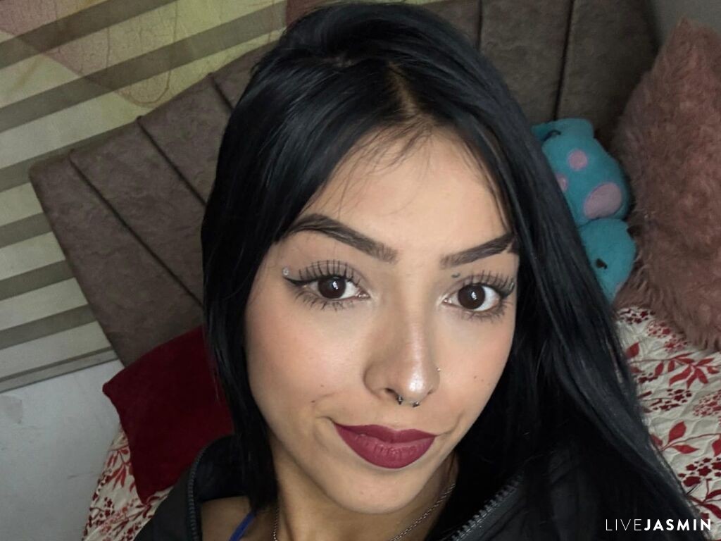 Cam girl profile image for RitaWeyn