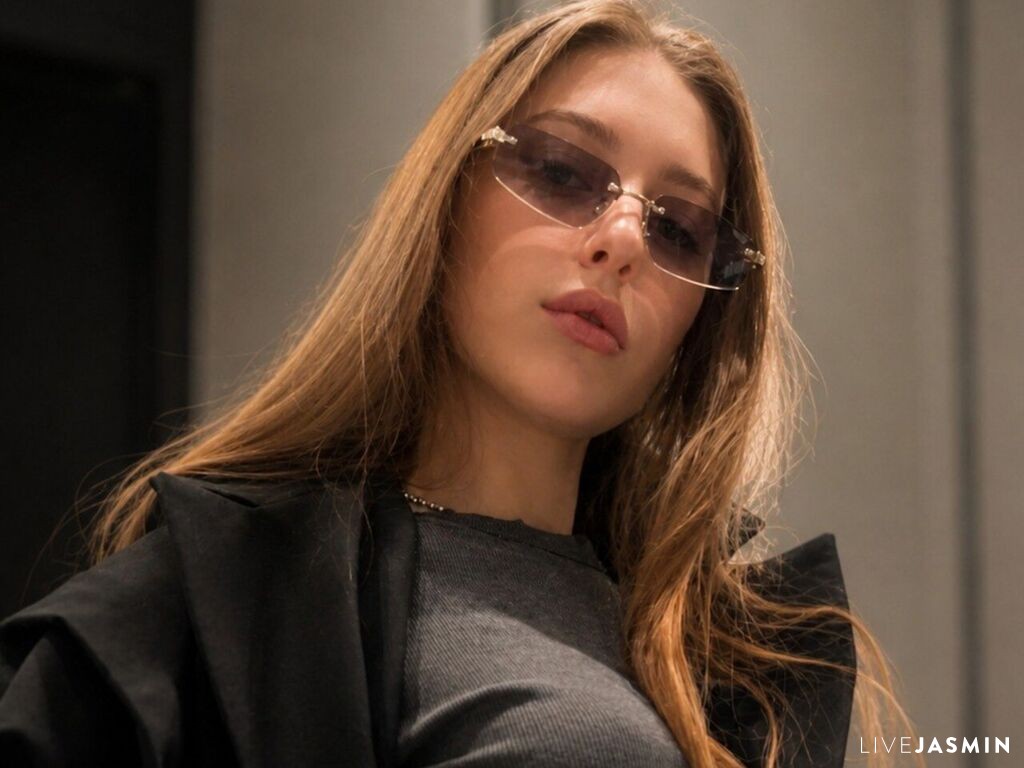 Profile photo for RosamondLaich