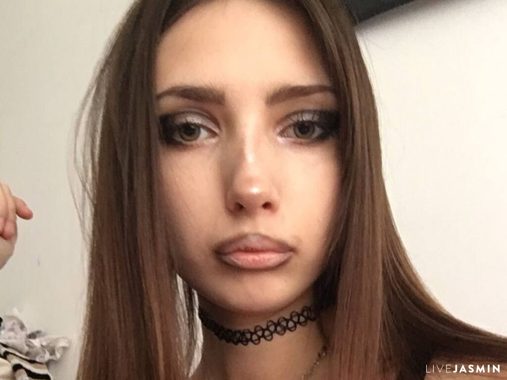 Cam girl profile image for RoseHanse