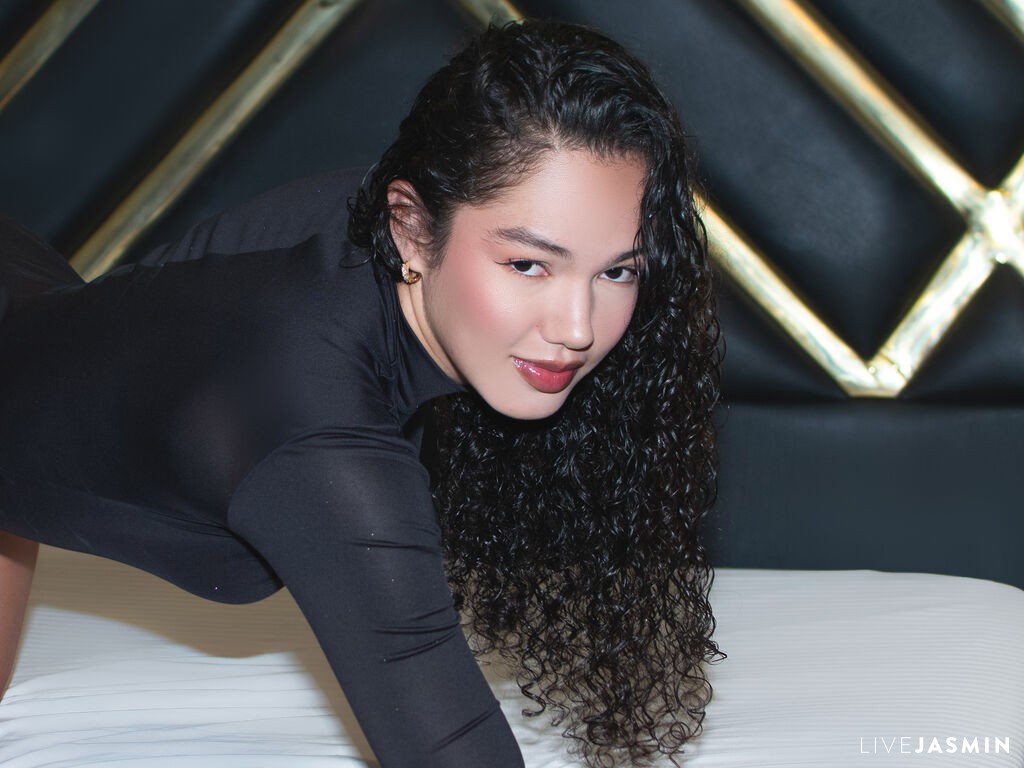 RoxanaAngel LiveJasmin model profile
