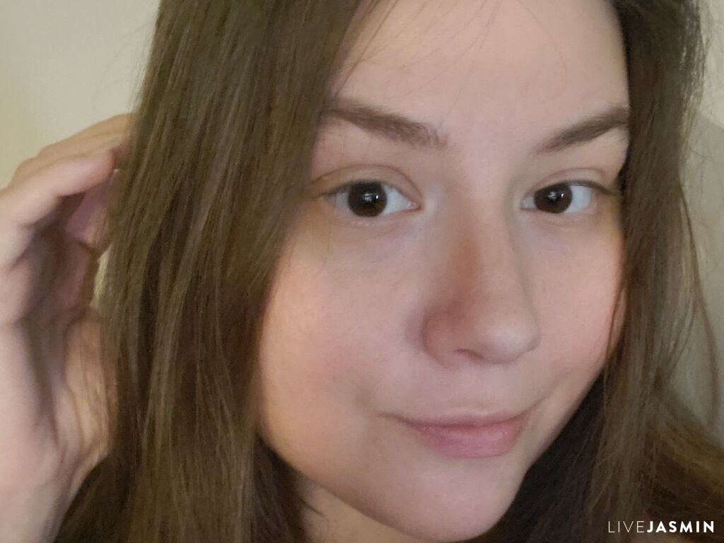 rachswardrobe model profile and live status