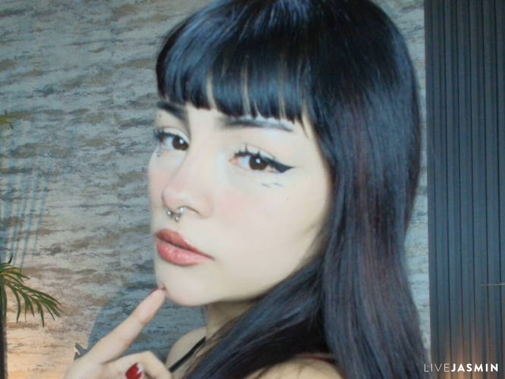 View SakuraRapper live cam profile