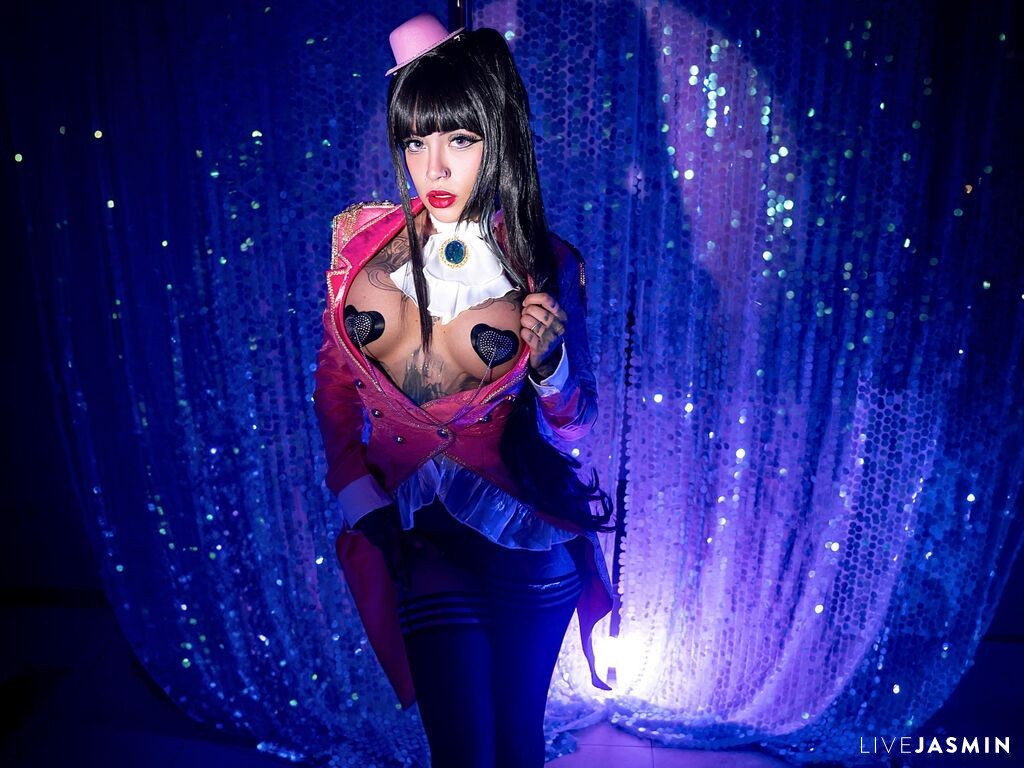 Cam girl profile image for SaraBrooks