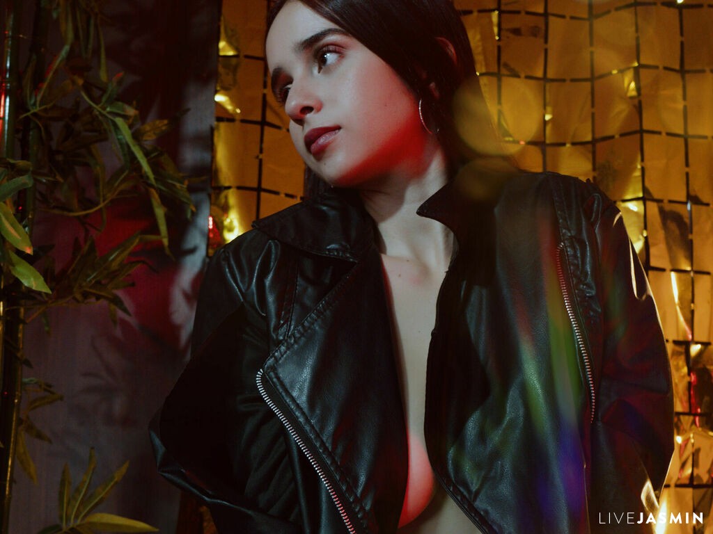 Profile photo for SaraMars