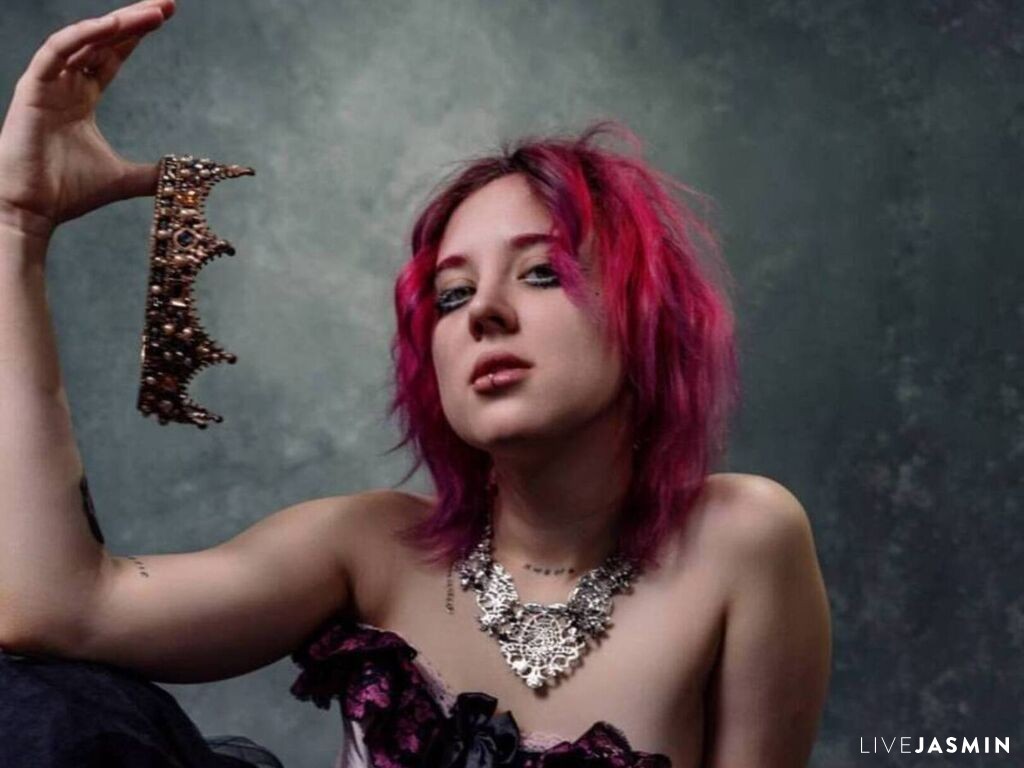 Featured LiveJasmin cam girl profile: ScarlettGarrett
