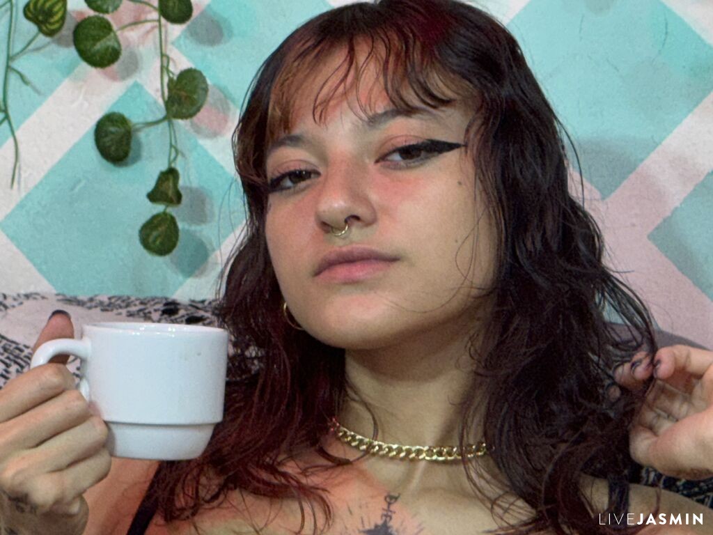Cam girl profile image for SeleneBlises